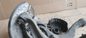 Zwrotnica piasta lewy tył tylna lewa wahacze Audi A4 B8 8K0505311J 7