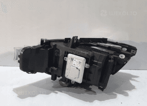 BMW 3 F30 / F31 Lampa Bi-xenon Prawa Komp. - 13064 4