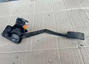 Pedał gazu potencjometr SAB101390 LAND ROVER DISCOVERY 2 II 1