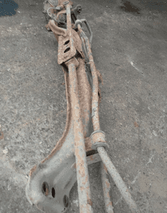 Mazda 626 97-02 Sanki belka z wahaczami tył tylne 12