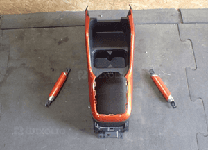 TUNEL ŚRODKOWY RĄCZKA DRZWI SUZUKI IGNIS 16- 1
