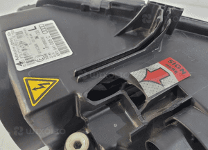 Audi A4 B8 8K Lift Lampa przednia Xenon L - 13694 7