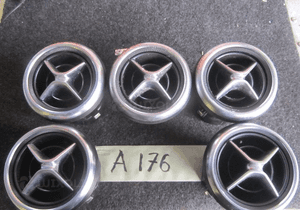 MERCEDES a 176 cla 117 b 246 nawiew konsoli kratka