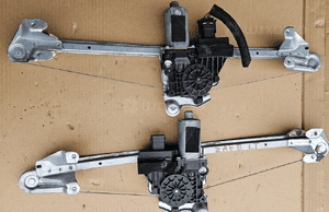Opel Zafira B mechanizm podnośnik szyby tyl tylny prawy lewy 1