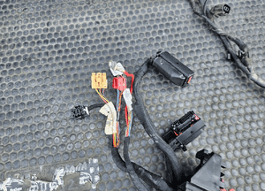 Wiazka 8E1971072EQ Instalacja Silnika 2.0 ALT 20V 130KM Europa Manual Audi A4 B6 4