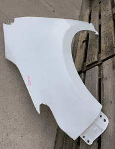 Blotnik przod przedni lewy toyota yaris iv 4 2020- bardzo ladny oryginalny 3