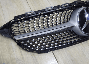 Mercedes c klasa W205 amg atrapa grill A2058802004 a2058800507 2