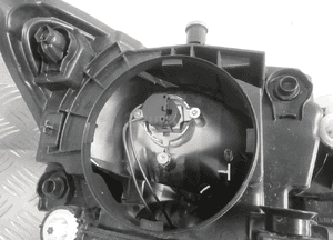 Lampa przednia przód lewa mercedes citan W420 A4209060000 2021 17