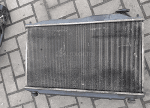 Chłodnica wody cieczy honda civic 8 sedan 1.8 benzyna wentylator klimatyzacja 4