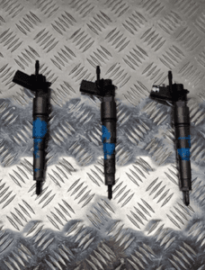 BMW E60 E90 E91 WTRYSKI USZKODZONE 7796042 1