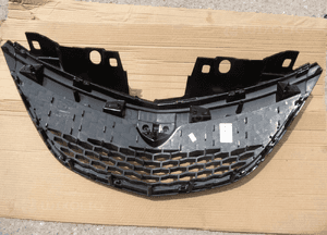 Lancia ypsilon 15- atrapa grill carbon 2