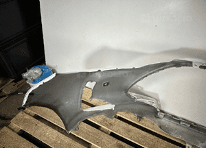 Zderzak przód przedni toyota yaris iv 4 2020- cały 6
