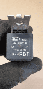 Przekaźnik świec żarowych Ford Mondeo MK3 94VG-14N089-F1B 5