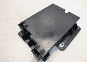 JAGUAR XF X250 SKRZYNKA Z BEZPIECZNIKAMI 2