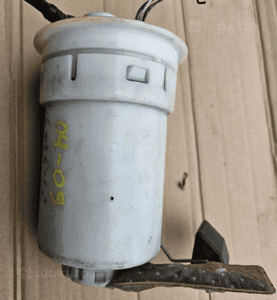 Toyota Corolla Verso 1.6 1.8 pompka paliwa pompa 77020-0F010 -13100 7