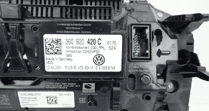 Vw passat B8 arteon virtual cockpit licznik zegar uszkodzony 3G0920420C 4