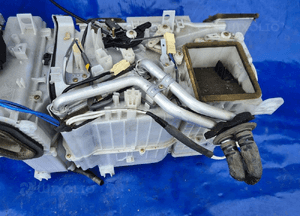 Toyota yaris I 99-05 nagrzewnica kompletna 4