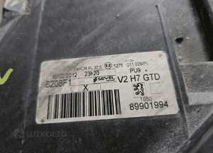 Peugeot 807 Citroen C8 lampa przód przednia  prawa lub lewa 12