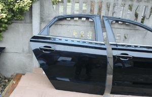 Drzwi tylne prawe audi A8 D4 LY9T 2015 1