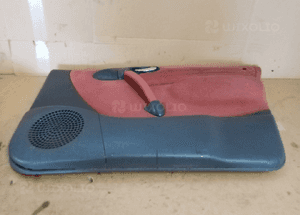 Boczek tapicerka prawy przód Mercedes A168 A1687202070 2