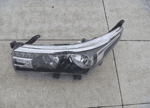 Toyota corolla E16 sedan lampa przednia prawa led oryginał 81130-02E71 11