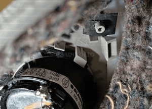 Osłona poszycie słupka prawy przód Audi A3 8P 8P0035399 8P0867234B 4