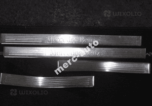 Mercedes e 212 listwy progowe chrom dekor