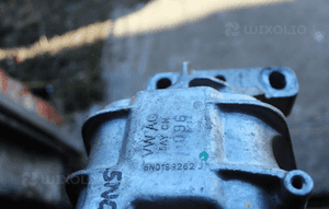 Poduszka silnika vw tiguan lift 5N0199262J 2013 4