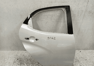 Drzwi prawe tylne prawy tył toyota yaris 4 iv 2020- 1