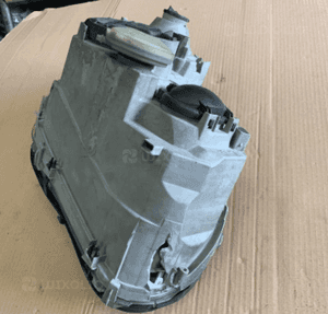 MERCEDES C 203 lampa lewa szkło uszkodzona 4