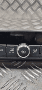 Audi A3 8V panel klimatyzacji 8V0820043AL 5