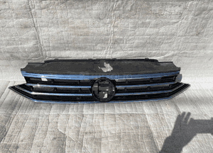 Vw passat B8 r-line 3G0 atrapa grill 1