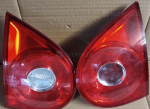 Vw Golf V 5 lampa tyl tylna lewa w klape 1