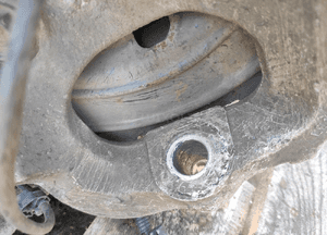 JEEP CHEROKEE LIBERTY KK 2.8CRD 07-12r. ZWROTNICA PIASTA TARCZA ZACISK BDB 9