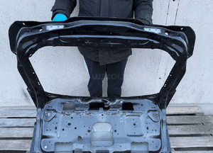Klapa bagaznika tyl tylna jaguar e-pace X540 2017- bardzo ladna 6