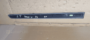 Listwa drzwi lewy tył tylna lewa VW Polo IV 9N 6Q4853753 6