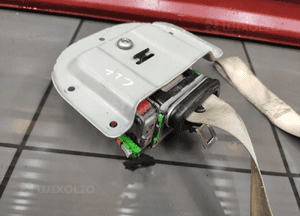 Mercedes clk W209 lift pas lewy przód napinacz pirotechnik beżowy 6