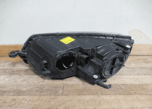 Lampa prawa przednia skoda octavia 3 iii 5E0 2012-2016 16