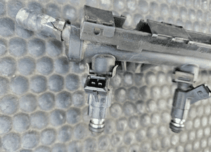 Przepustnica Listwa Wtryskowa Wtryski Przewody Zaplonowe 1.0 1.4 VW Skoda Seat 3