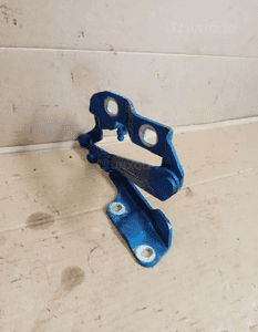 Zawias maski prawy LA5W VW New Beetle 1C0823302G 2