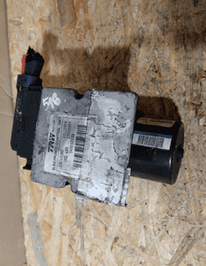 Pompa hamulcowa abs opel vectra c opel signum 1.9 cdti 15113909 1