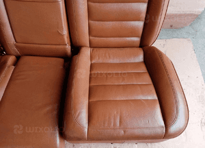 Fotele komplet kanapa boczki skóra ruda elektryczne VW Touareg 7L 17