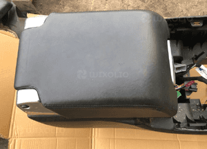 Tunel środkowy czarny z lodówką Range Rover Sport L320 2
