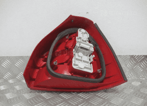 Lampa tylna tył prawa lewa audi A3 8L 1996-2000 7
