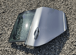 Drzwi prawe prawy tył tylne peugeot 2008 i 2013-2019 2