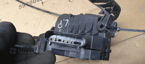 Zamek drzwi lewy przód przedni Ford Focus MK3 BM5A-A21813-AC 2