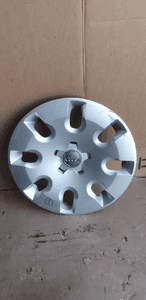 Dekielek kołpak kapsel 15" Audi A1 8X0601147 1