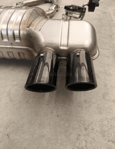 Bmw M4 F82 cs wydech tłumik katalizatory 7854735 7850083 8095717 3