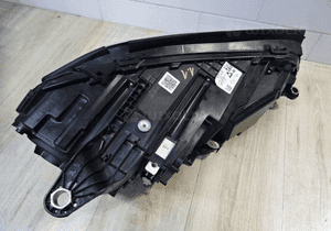 Mercedes GLE lampa lewa przód A1679066504 Multibea 3