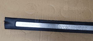 Nakładka listwa progu prawy przód przednia prawa Mercedes W169 W245 A1696800074 2